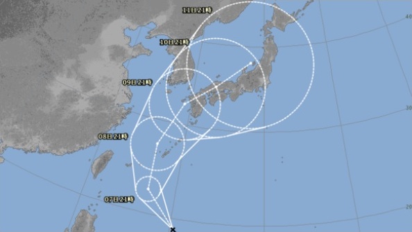大型で非常に強い台風8号は沖縄に接近中！その後、九州から本州に進む可能性あり